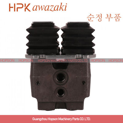 Valve à haute pression de pédale de pied pour l'excavatrice SK250 SK260-8 SK330 de Kobelco