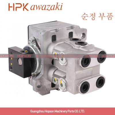 Excavatrice Foot Pedal Valve de Hitachi 1024384 1024224 1022441 pour ZAX240-3 ZAX330-3