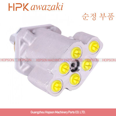 EX200-5 excavatrice Joystick Handle, valve à distance de chargeur de manette de ZAX210 ZAX120